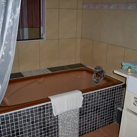 Chateau Borie Neuve Hotel *